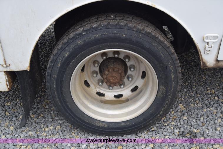 image for item J8192 1993 Freightliner FL70 service truck with crane