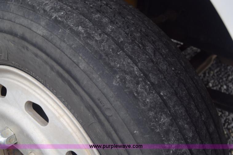 image for item J8192 1993 Freightliner FL70 service truck with crane