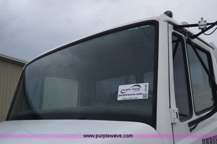 image for item J8192 1993 Freightliner FL70 service truck with crane