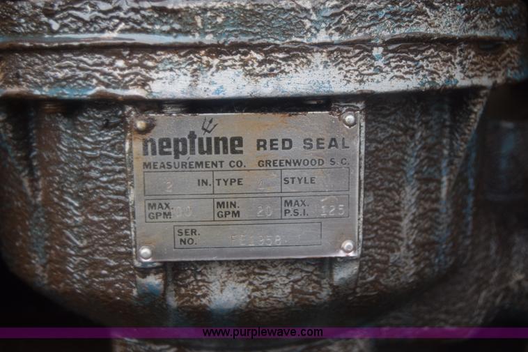 image for item J8193 1984 Ford F800 fuel truck