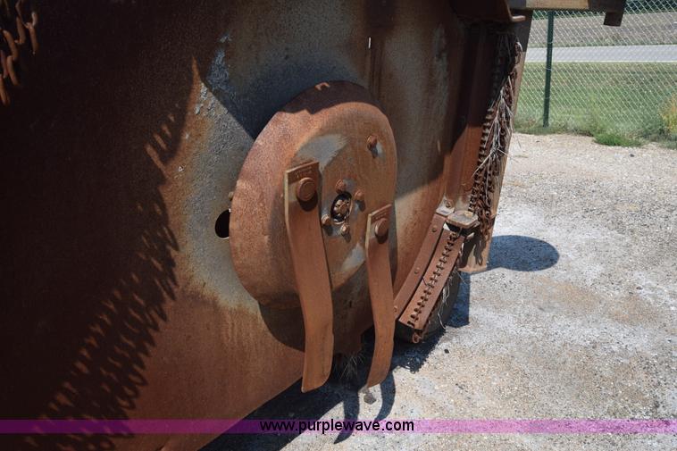 image for item J8195 2003 Rhino FL15M batwing mower