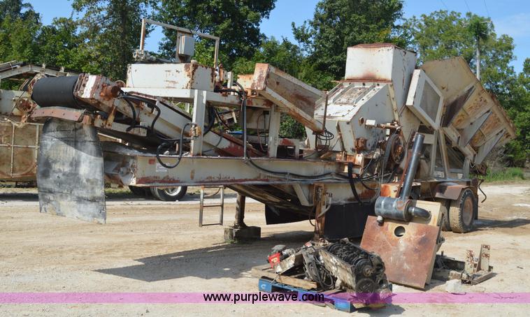 image for item J8597 Cedarapids RRP-100 hammer mill