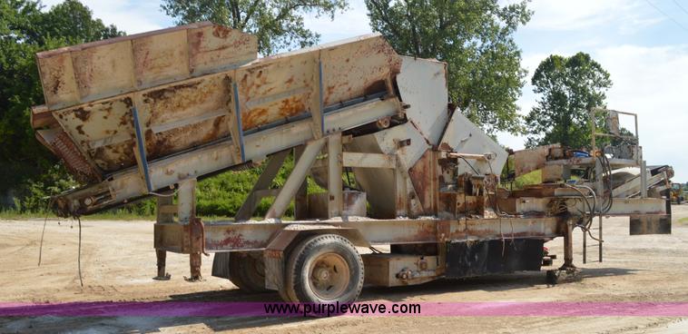 image for item J8597 Cedarapids RRP-100 hammer mill