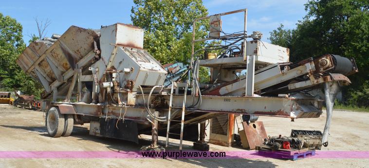 image for item J8597 Cedarapids RRP-100 hammer mill