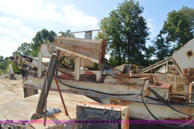 image for item J8597 Cedarapids RRP-100 hammer mill