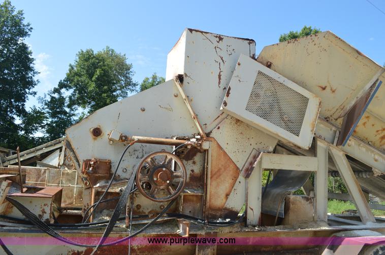 image for item J8597 Cedarapids RRP-100 hammer mill