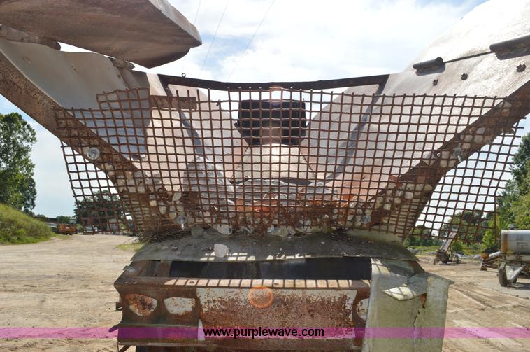 image for item J8597 Cedarapids RRP-100 hammer mill