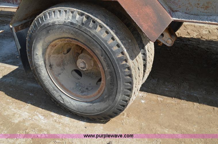 image for item J8597 Cedarapids RRP-100 hammer mill