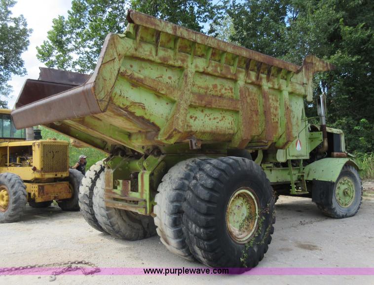 image for item J8622 Euclid haul truck