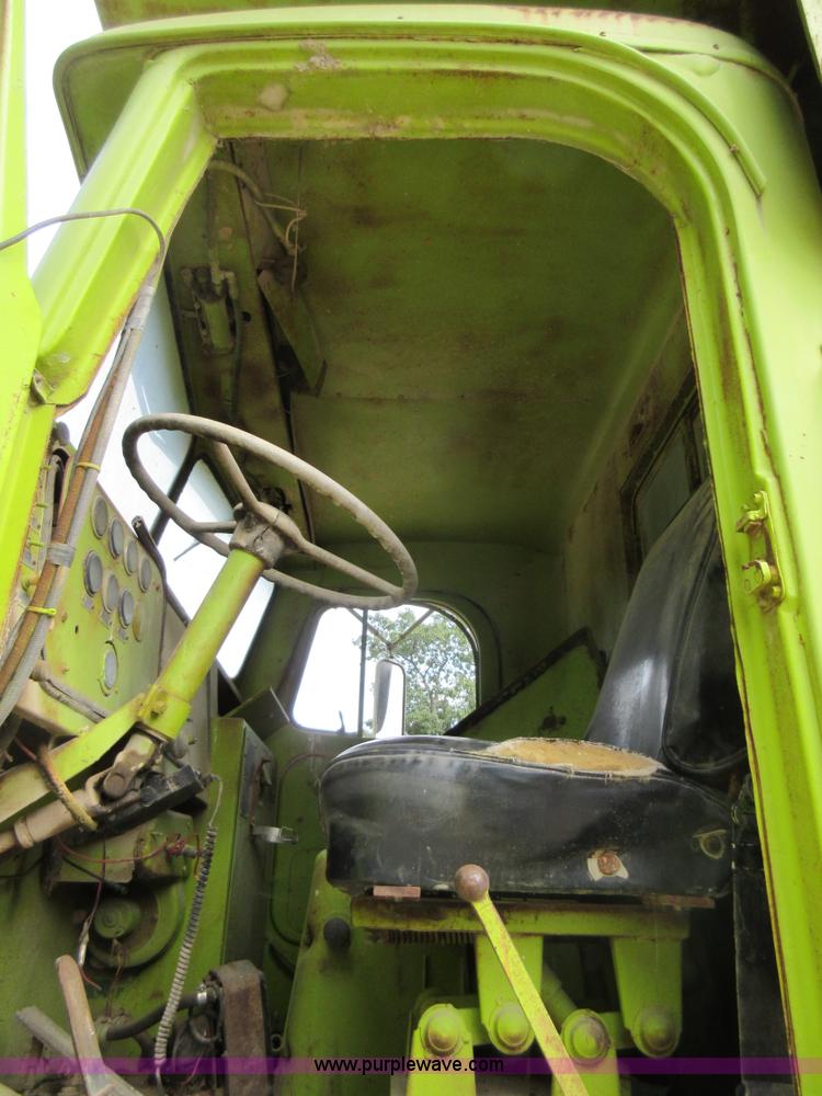 image for item J8622 Euclid haul truck