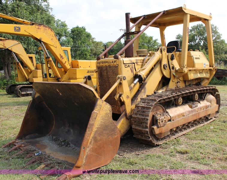 image for item K1117 Caterpillar 977L track loader