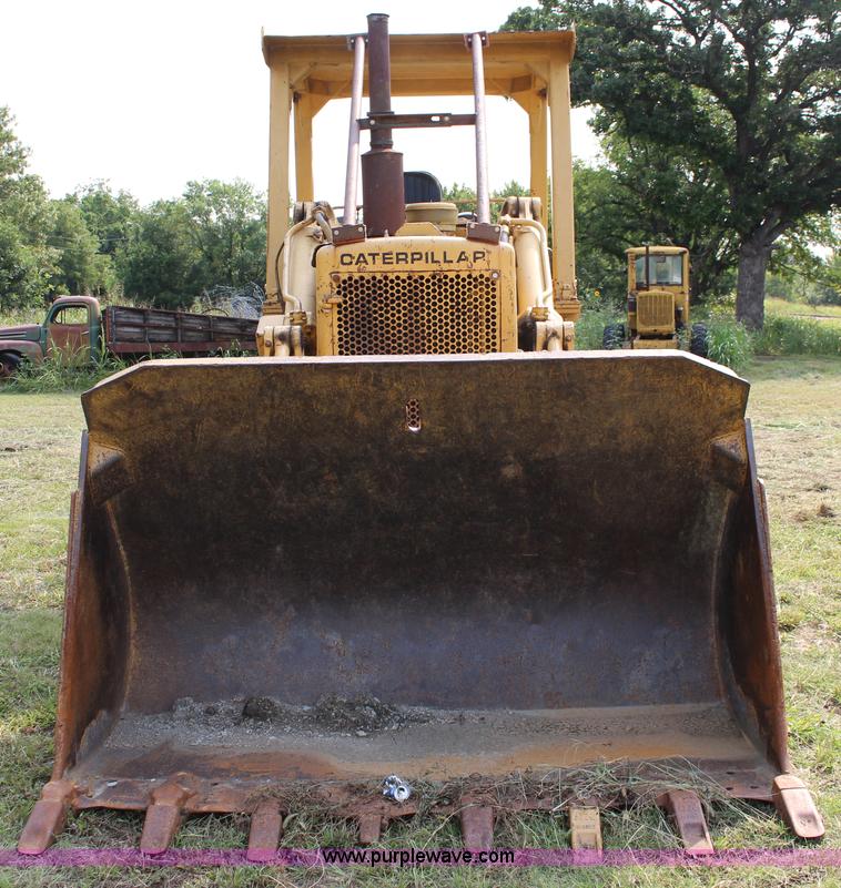 image for item K1117 Caterpillar 977L track loader
