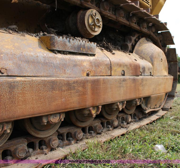 image for item K1117 Caterpillar 977L track loader