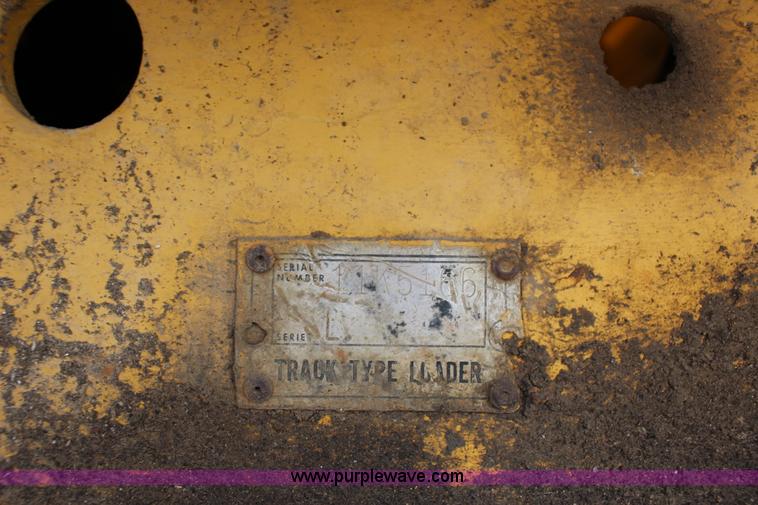 image for item K1117 Caterpillar 977L track loader