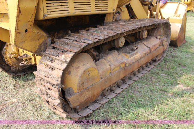 image for item K1117 Caterpillar 977L track loader