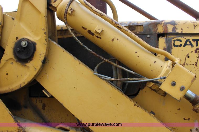 image for item K1117 Caterpillar 977L track loader