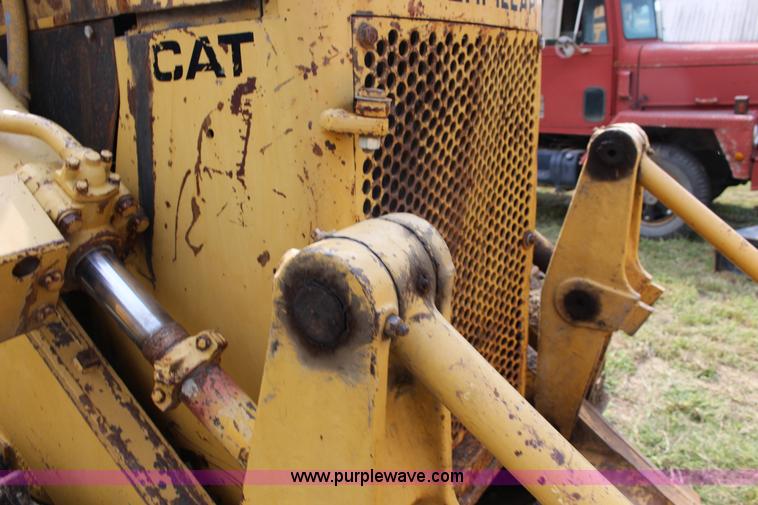image for item K1117 Caterpillar 977L track loader
