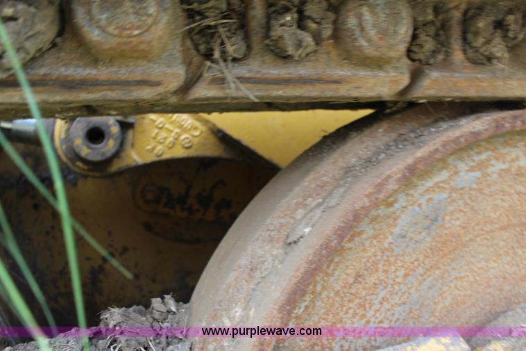 image for item K1117 Caterpillar 977L track loader