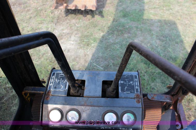 image for item K1118 John Deere 690B excavator