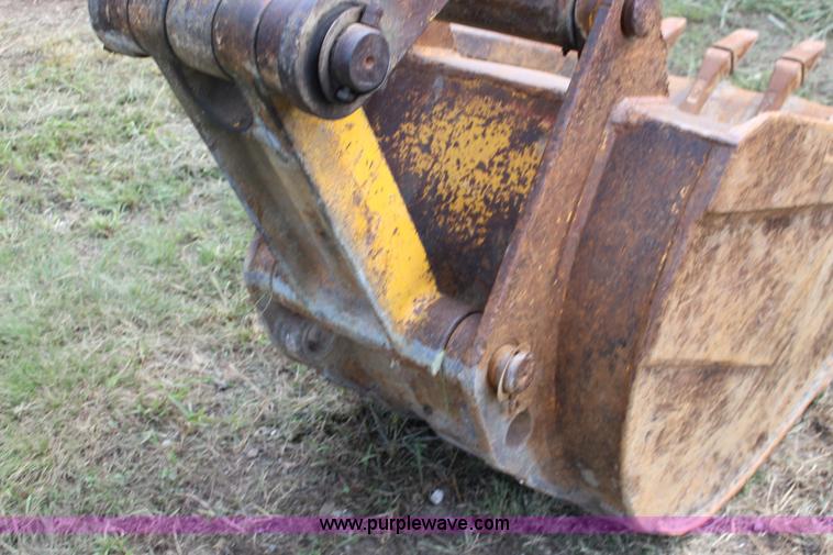 image for item K1118 John Deere 690B excavator