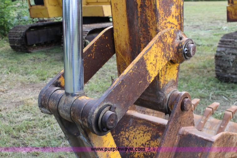 image for item K1118 John Deere 690B excavator