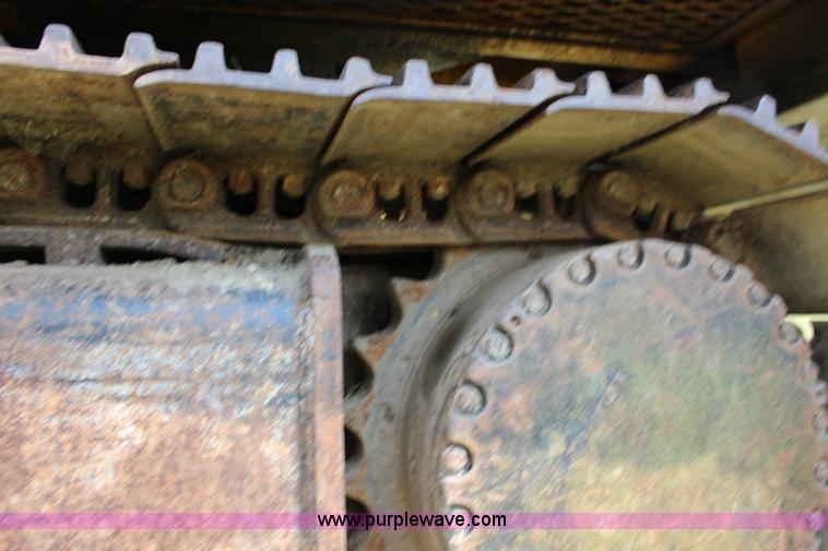 image for item K1118 John Deere 690B excavator