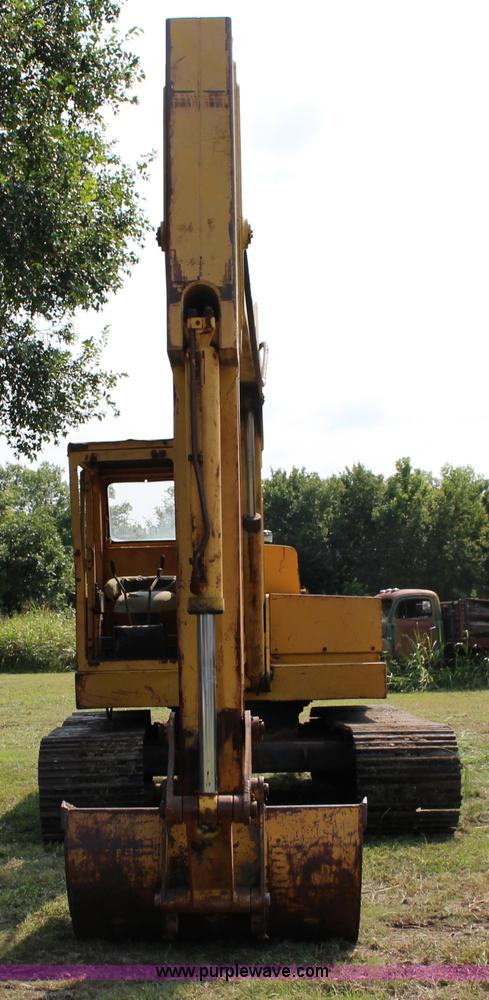 image for item K1119 John Deere 690B excavator