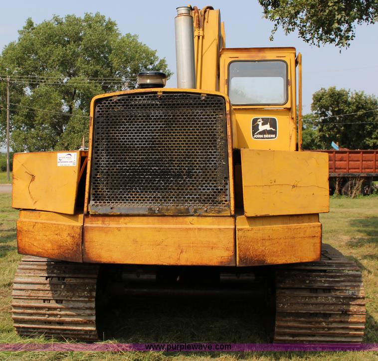 image for item K1119 John Deere 690B excavator