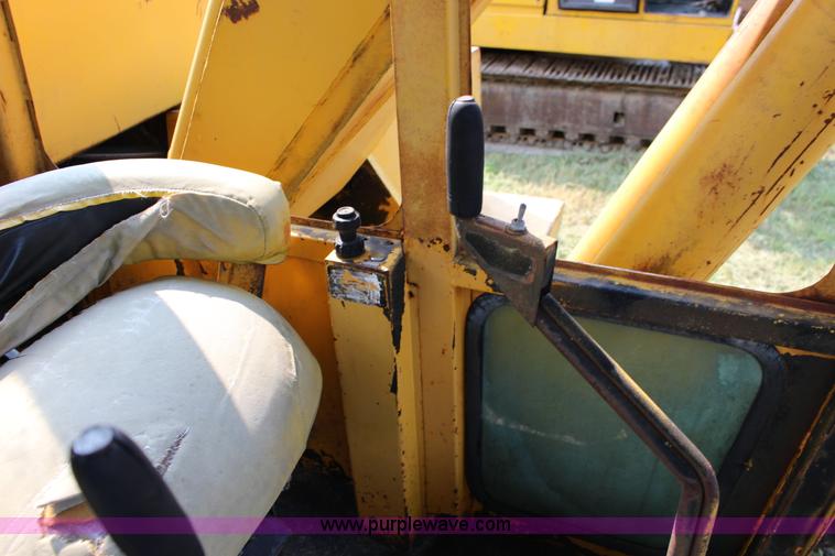 image for item K1119 John Deere 690B excavator