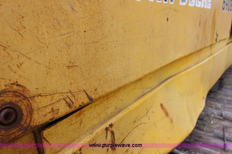 image for item K1119 John Deere 690B excavator