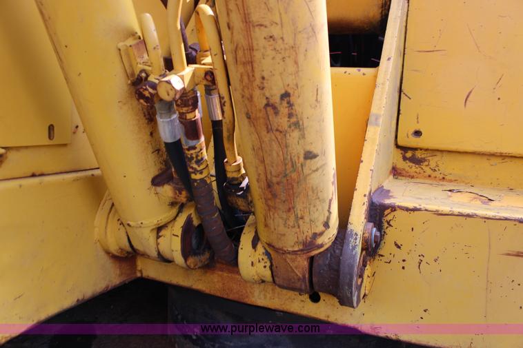 image for item K1119 John Deere 690B excavator