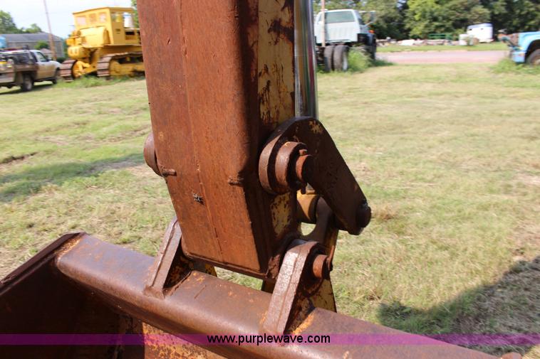 image for item K1119 John Deere 690B excavator