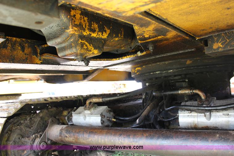 image for item K1119 John Deere 690B excavator