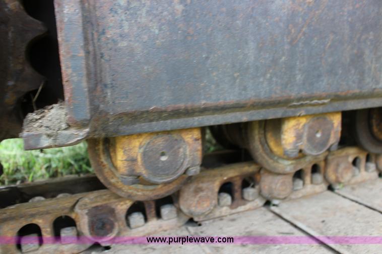 image for item K1119 John Deere 690B excavator