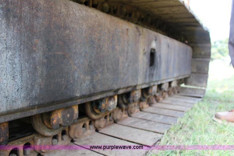 image for item K1119 John Deere 690B excavator