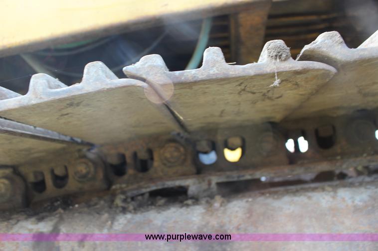 image for item K1119 John Deere 690B excavator