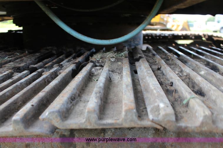 image for item K1119 John Deere 690B excavator