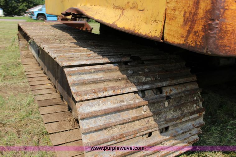 image for item K1119 John Deere 690B excavator