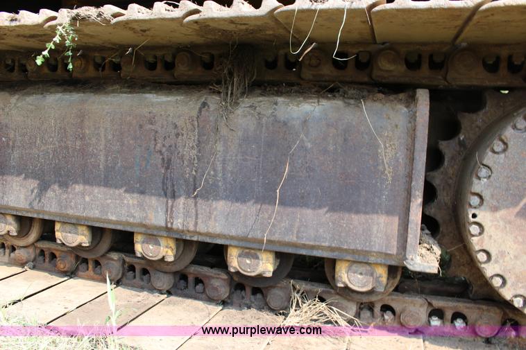 image for item K1119 John Deere 690B excavator