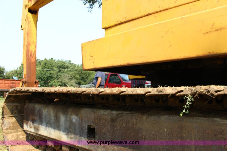 image for item K1119 John Deere 690B excavator