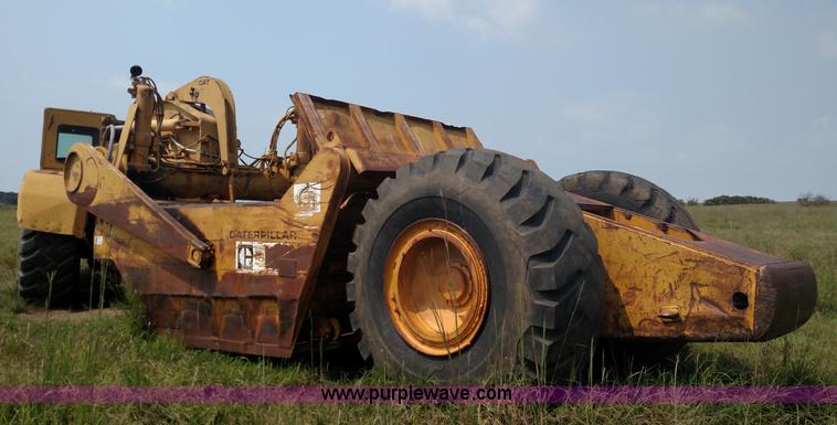 image for item K1123 1976 Caterpillar 631D scraper