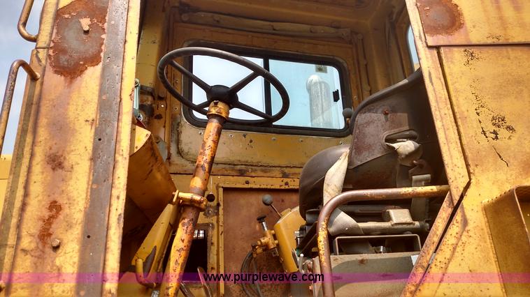 image for item K1123 1976 Caterpillar 631D scraper