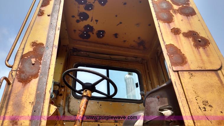 image for item K1123 1976 Caterpillar 631D scraper