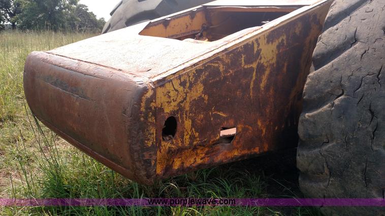 image for item K1123 1976 Caterpillar 631D scraper