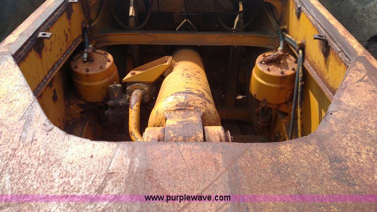 image for item K1123 1976 Caterpillar 631D scraper