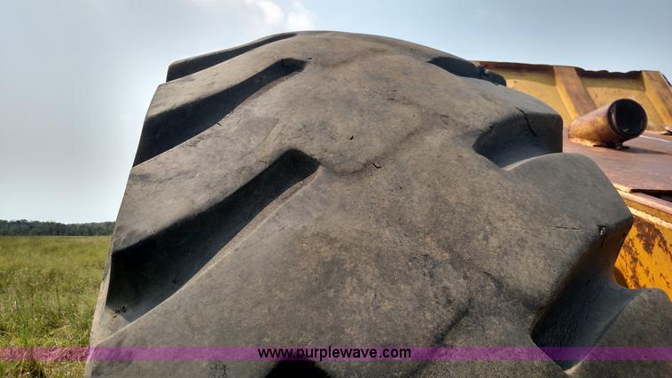 image for item K1123 1976 Caterpillar 631D scraper