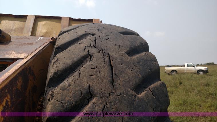 image for item K1123 1976 Caterpillar 631D scraper