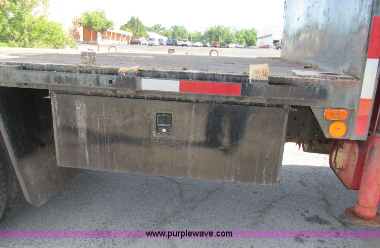 image for item K5094 1997 GMC C7500 flat bed truck with crane