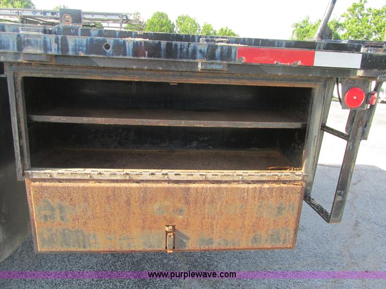 image for item K5094 1997 GMC C7500 flat bed truck with crane