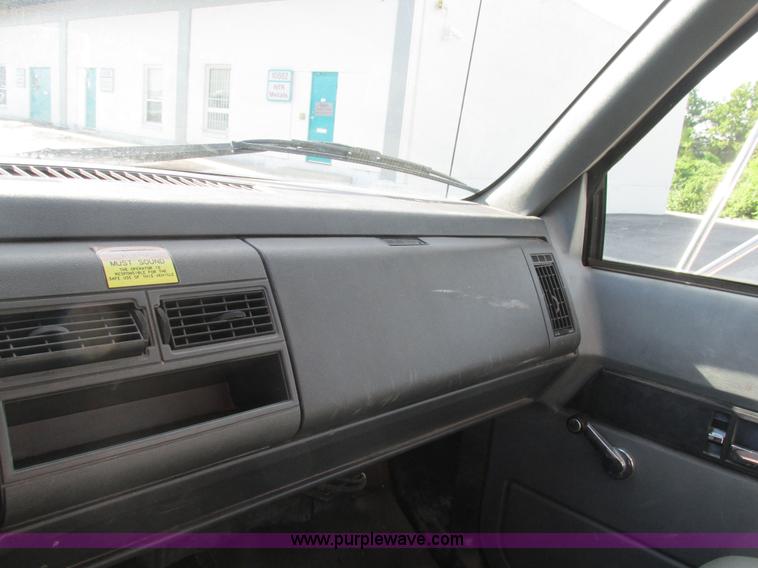 image for item K5094 1997 GMC C7500 flat bed truck with crane